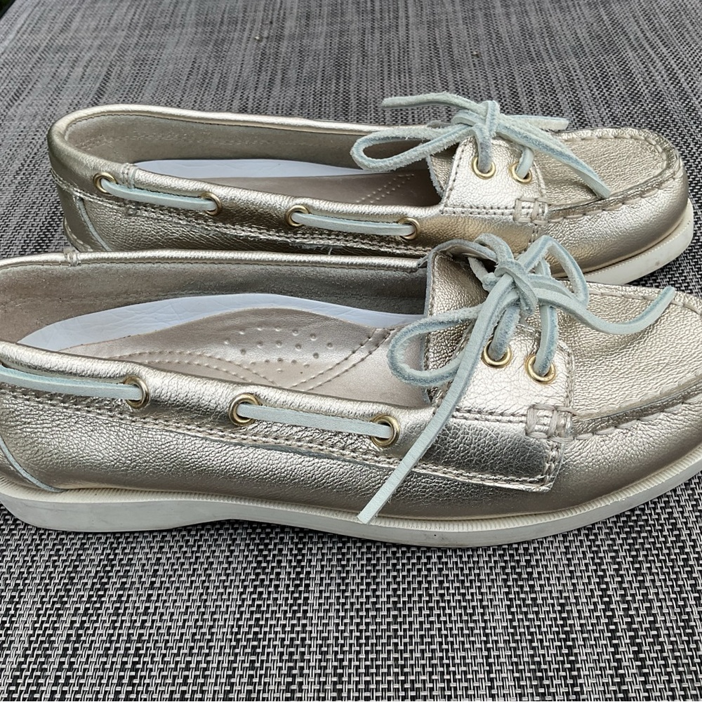 Ralph Lauren Boat Shoes Size 6 - Picture 3 of 8